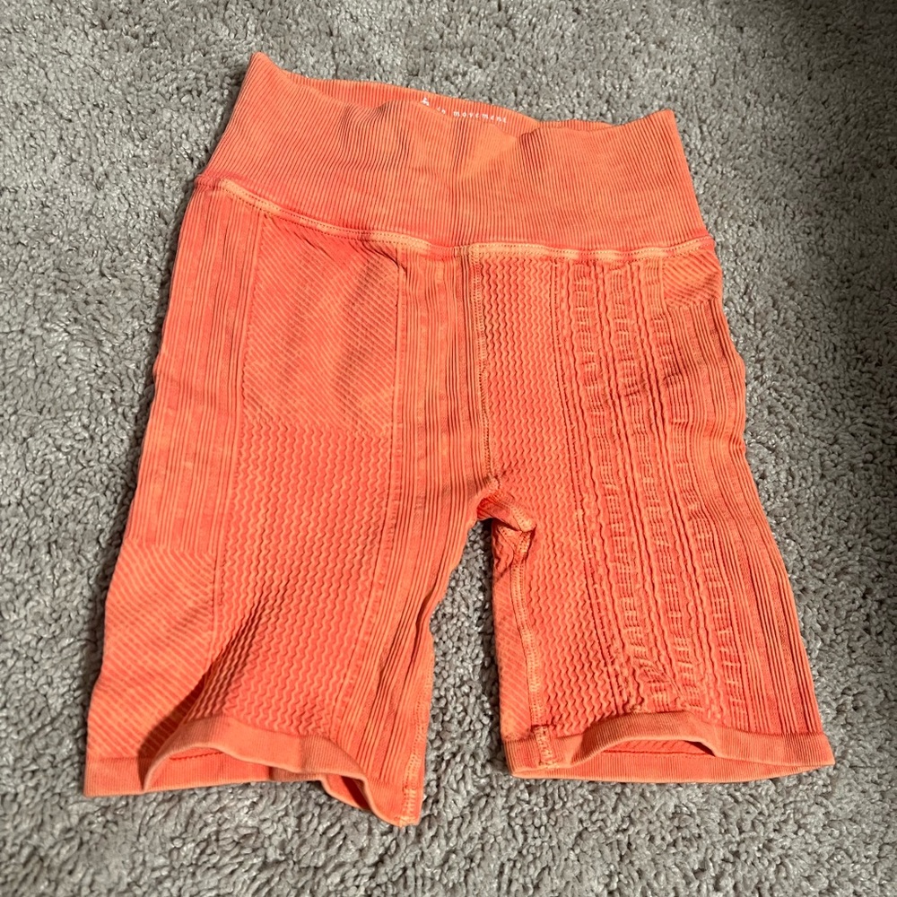 Free People movement orange biker short size XS/S